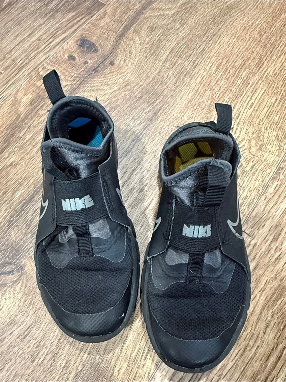 Nike Kids Black Slip-On Sneakers with Reflective Swoosh